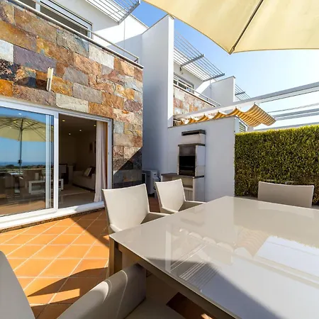 Casa de Férias Ocean View Townhouse By Ideal Homes